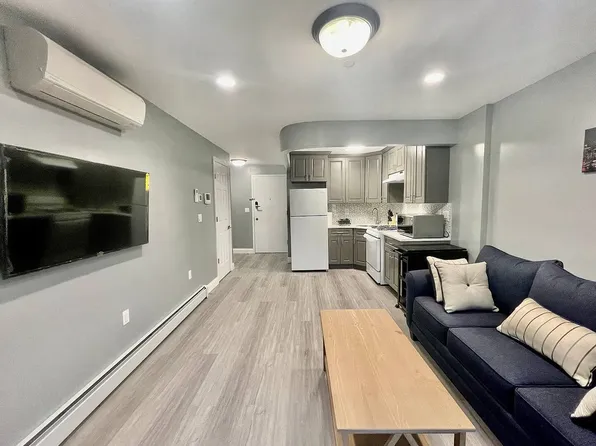 27-14 39th Ave #4F, Long Island City, NY 11101