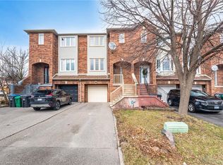 3 Dino Ct, Brampton, ON L6Y4X6