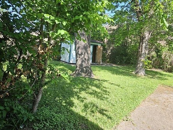 5th image of 7823 Barberton Dr