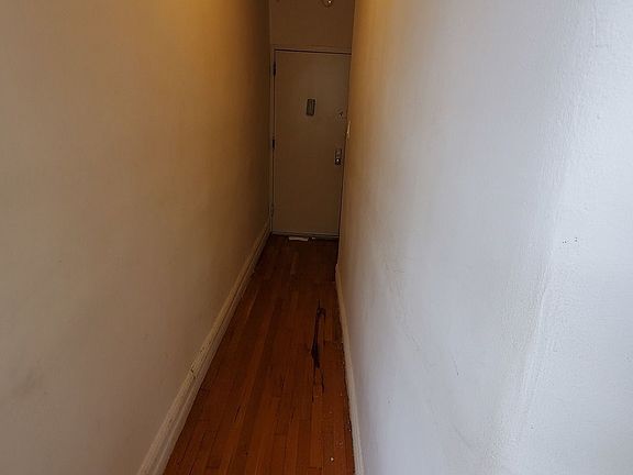 5th image of 650 Melrose Ave APT 4D