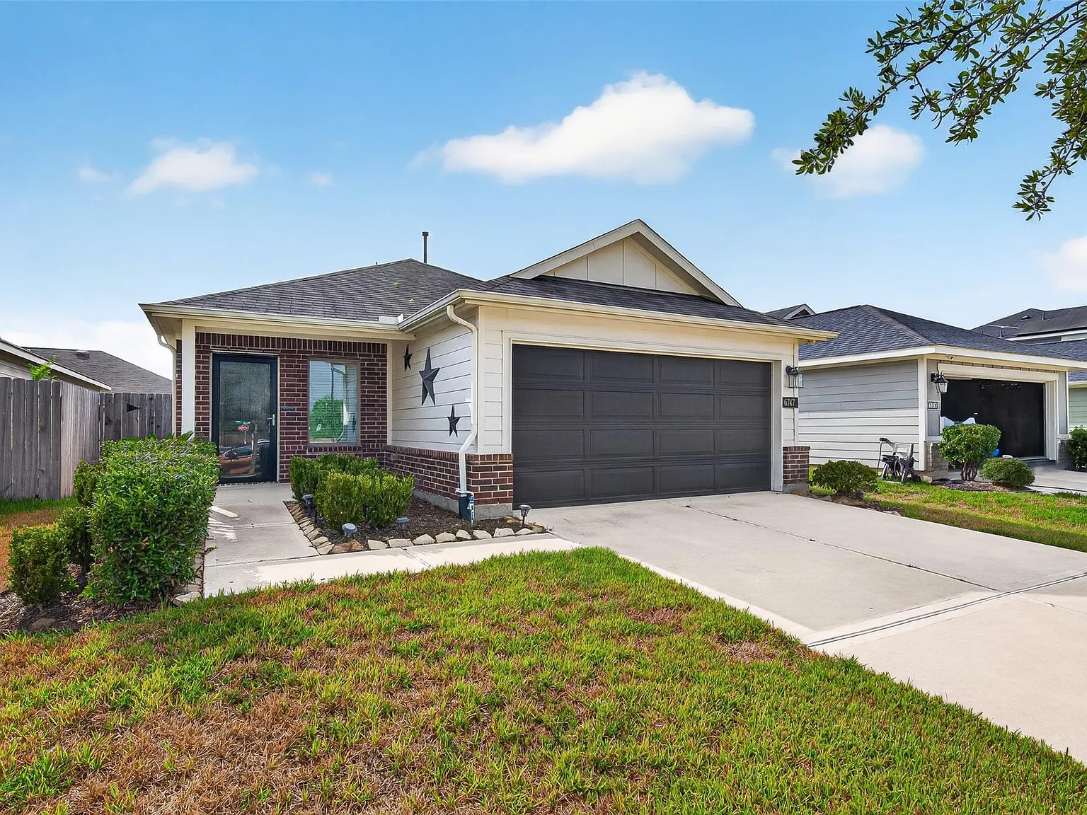 3 bed, 2.0 bath, 1530 sqft, $2,000 — Photo 3