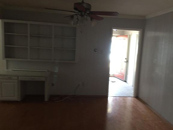 5th image of 3826 Savannah Dr