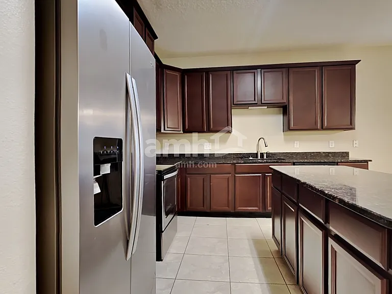 743 Sunny Stroll Dr — Photo 4
