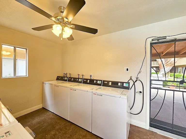 Village Green Apartments — Photo 37