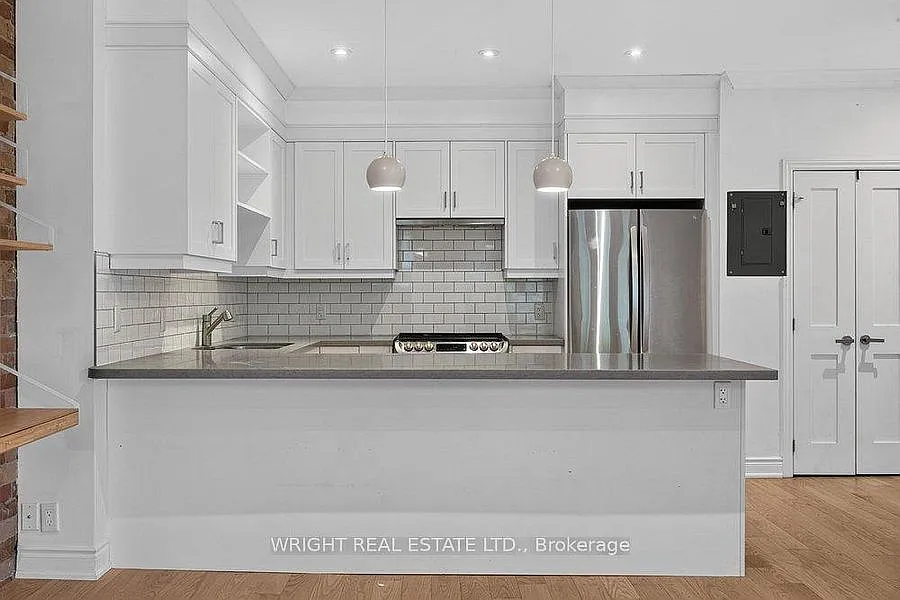 2 bed, 1200 sqft, $3,000 — Photo 1