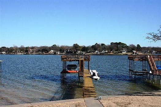 2nd image of 106 Eastshore Dr