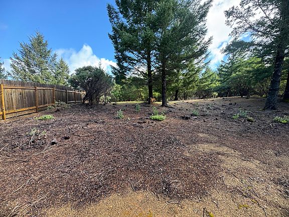 5th image of 129 Vance Rd