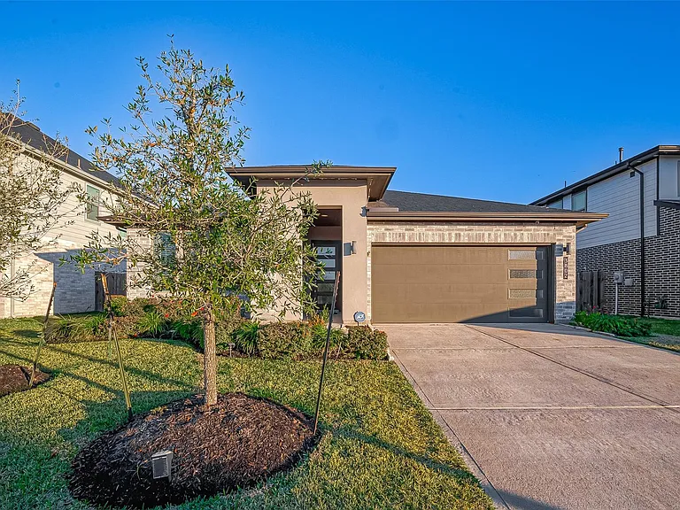 3802 Colorado Bend Dr — Photo 4