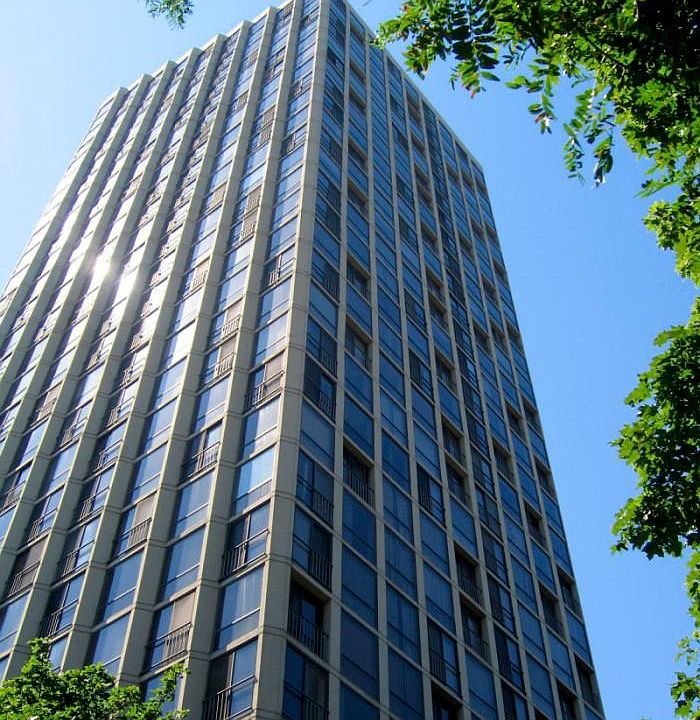 1st image of 345 W Fullerton Pkwy APT 903