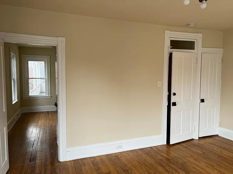 440 W Vine St — Photo 5