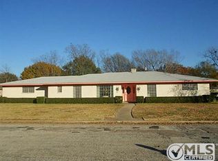 1911 Wes Hardin Cir, Bonham, TX 75418