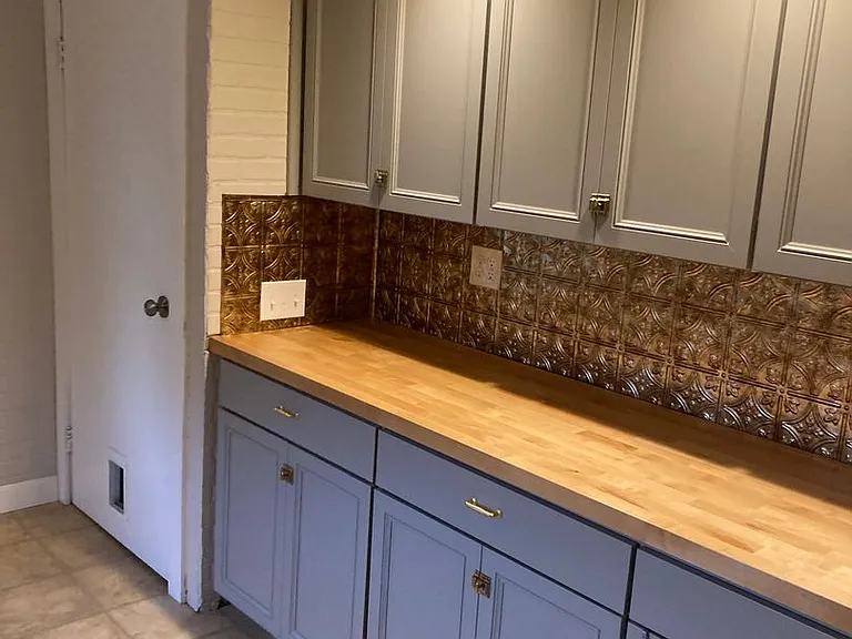 3118 Cold Springs Rd — Photo 1