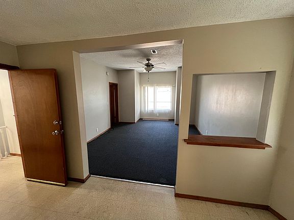 5th image of 9548 S Avenue L #3