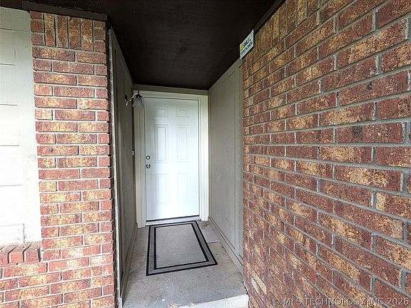 4th image of 9236 S 89th East Ave