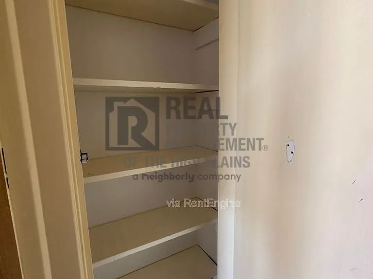 1502 Franklin Ave — Photo 11