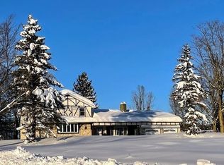 148 Pitkin Hill Rd, Johnson City, NY 13790