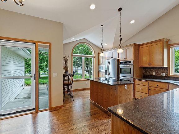 5th image of 13834 Blanca Ct