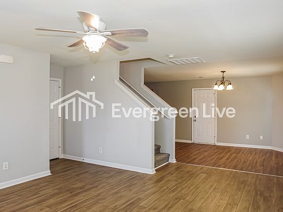 3rd image of 113 Elmhurst Dr