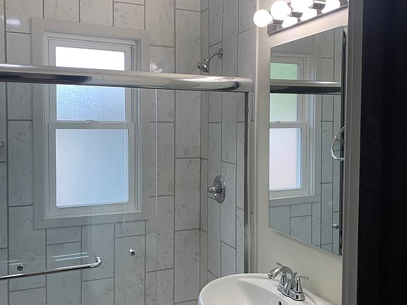 5th image of 1630 Hague Ave APT 2