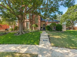 7013 Clarendon St, Rowlett, TX 75089