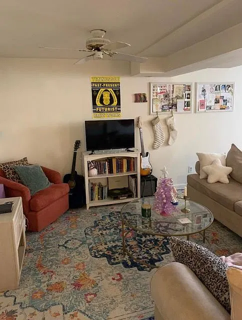 828 Roseview Dr — Photo 4
