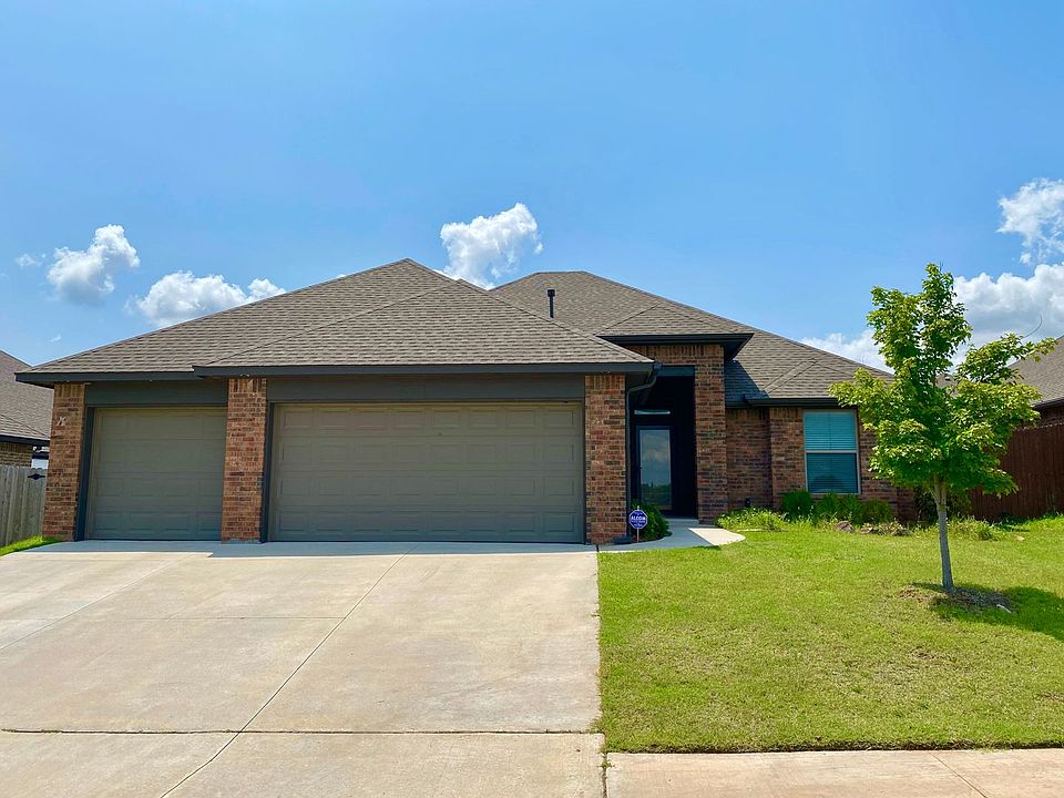 1st image of 1017 Dayton Ln