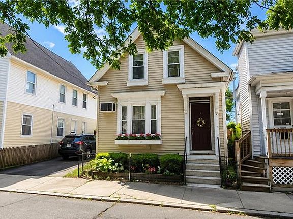 3rd image of 16 Winsor St