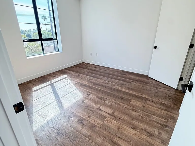 Montecito Lofts — Photo 81