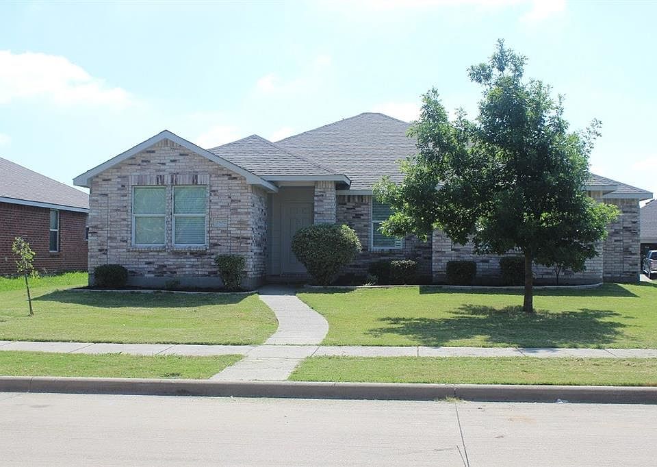 1st image of 2802 Lake Terrace Dr