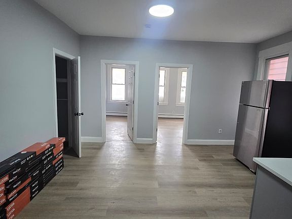4th image of 357 Madison St #1A