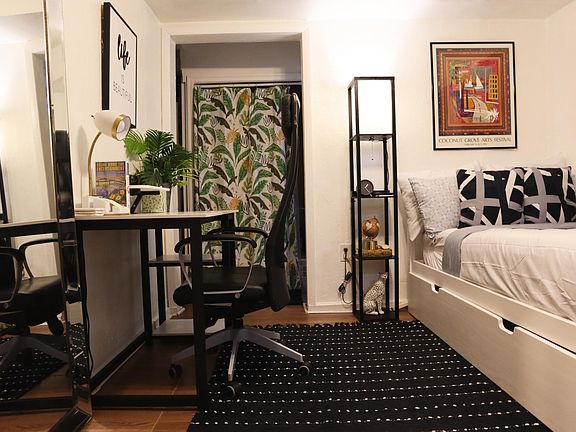 2nd image of 3849 Oak Ave #2