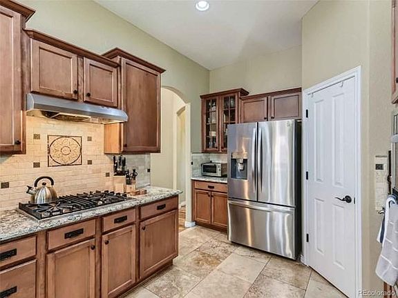 5th image of 481 Mazzini St