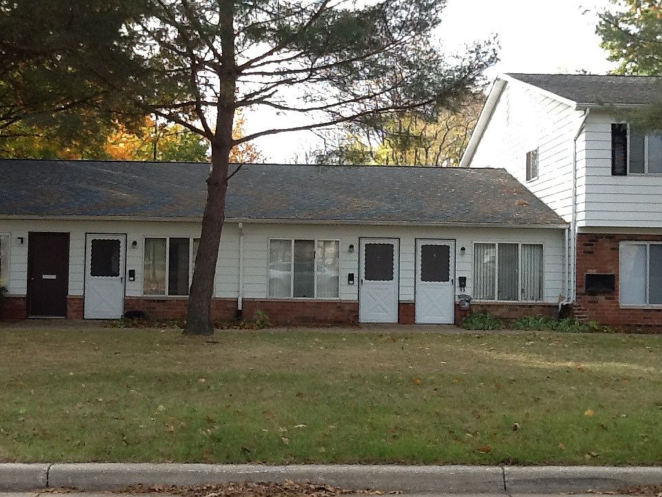 2nd image of 628 New St