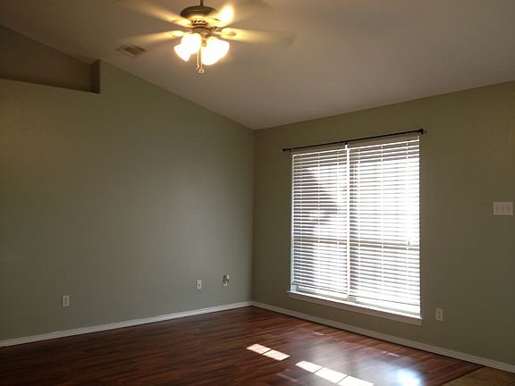 Laminate & Vaulted