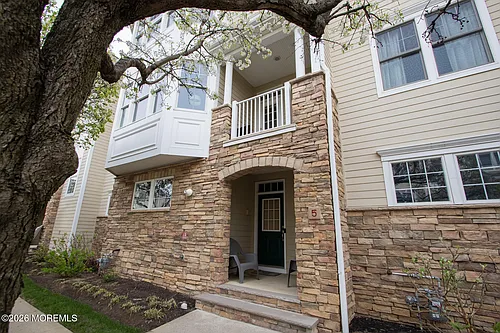 5 Grant St Photo 1