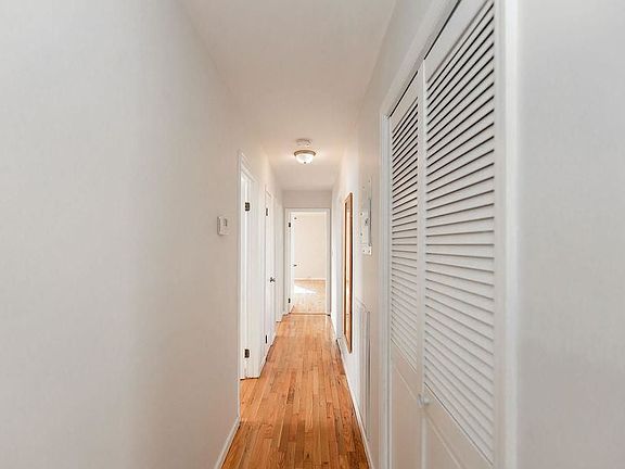 5th image of 31 Elizabeth St #2