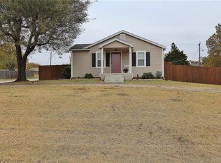 824 N Monroe Ave, Blanchard, OK 73010