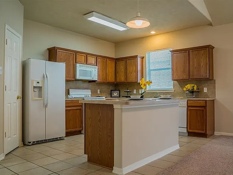 8002 Arapahoe Ridge Ln — Photo 12