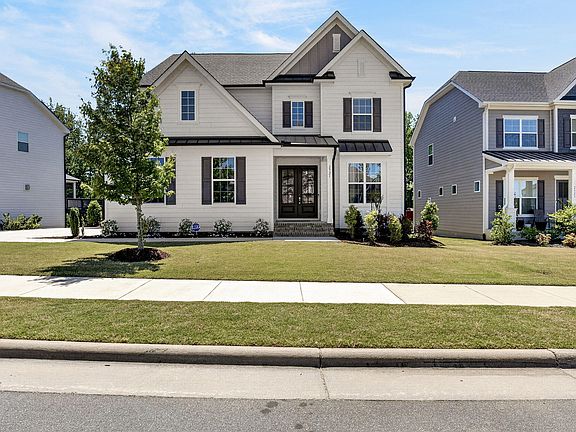 2nd image of 2921 Macintosh Woods Dr