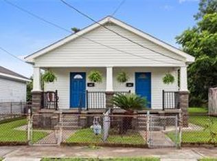 1029 Dolhonde St, Gretna, LA 70053