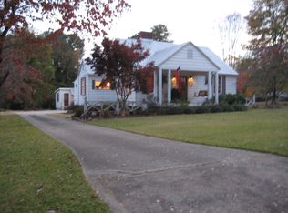 207 Oak St, Trussville, AL 35173