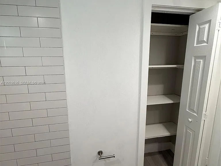200 Galen Dr #111 — Photo 16
