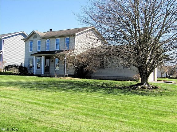 2nd image of 6915 Berry Blossom Dr