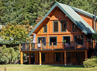 900 Spider Lake Rd, Nanaimo, BC V9K 2L7
