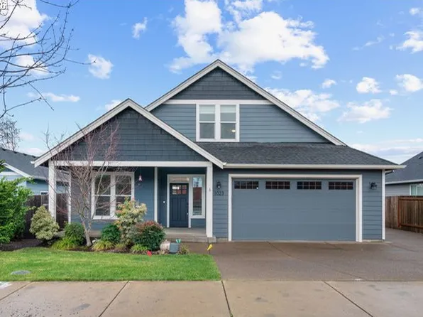 1023 Jaysie Dr, Silverton, OR 97381