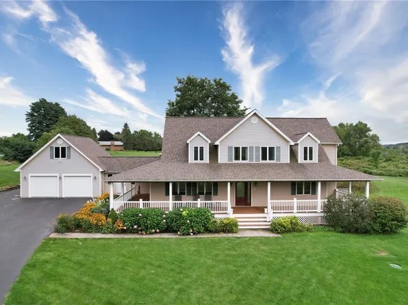 6597 Fish Brook Run, Victor, NY 14564
