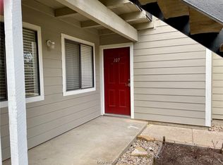 1901 Holleman Dr W APT 107, College Station, TX 77840