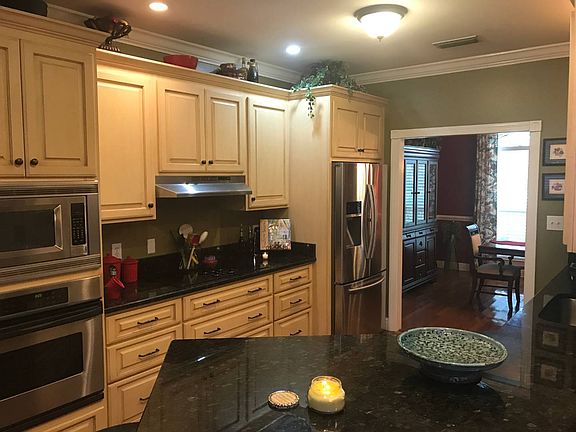 4th image of 511 Dogwood Ln