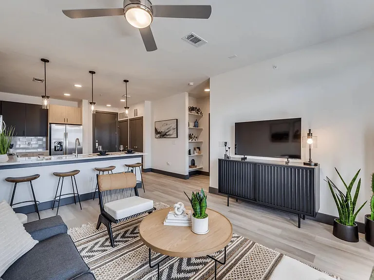 5540 Sofia Pl — Photo 7