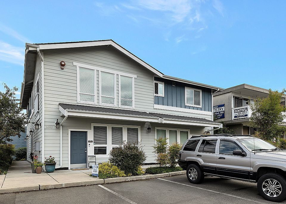 1st image of 1602 NE 179th St Ste 3